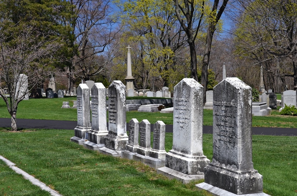 swan point cemetery providence