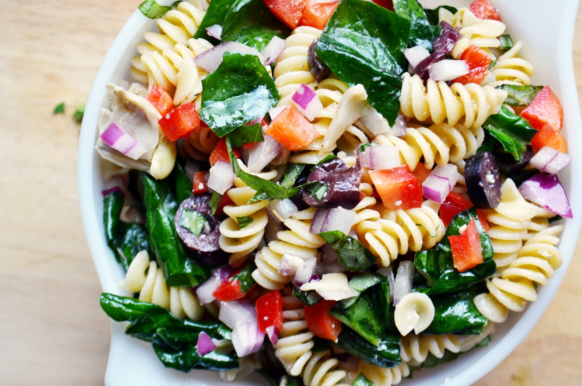 greek-pasta-salad-bowl
