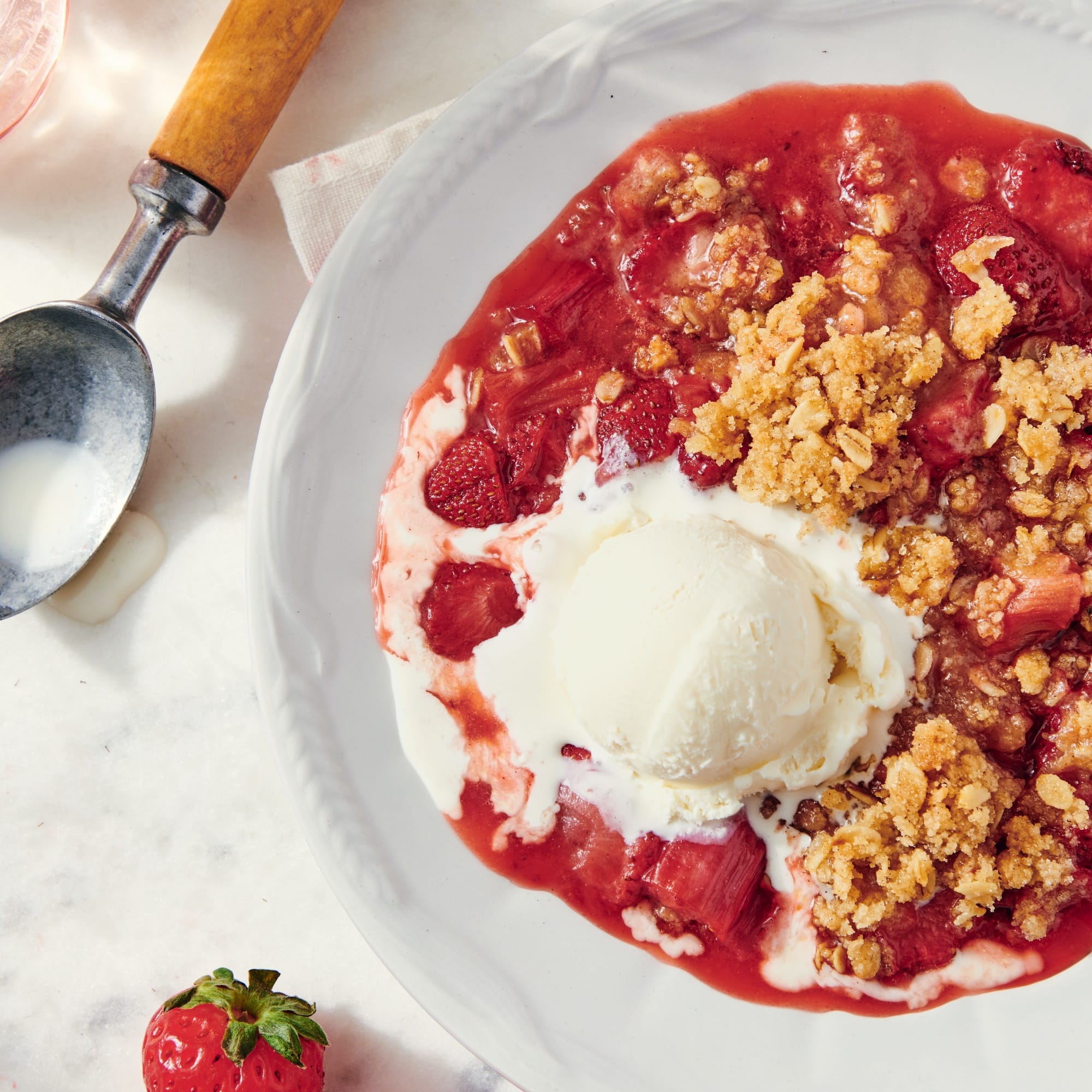 strawberry_rhubarb_crisp_recipe_0523