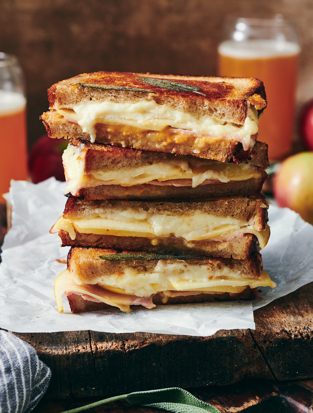 Apple-grilled-cheese