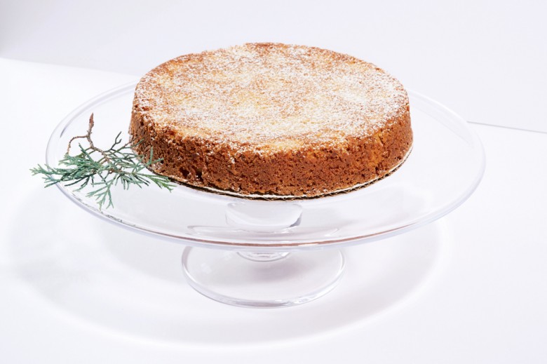Gluten-free almond cake 