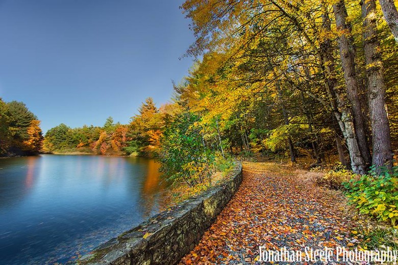 Peak Fall Color in Kent, Connecticut