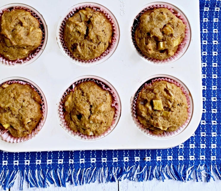 apple-pumpkin-walnut-muffins-featured