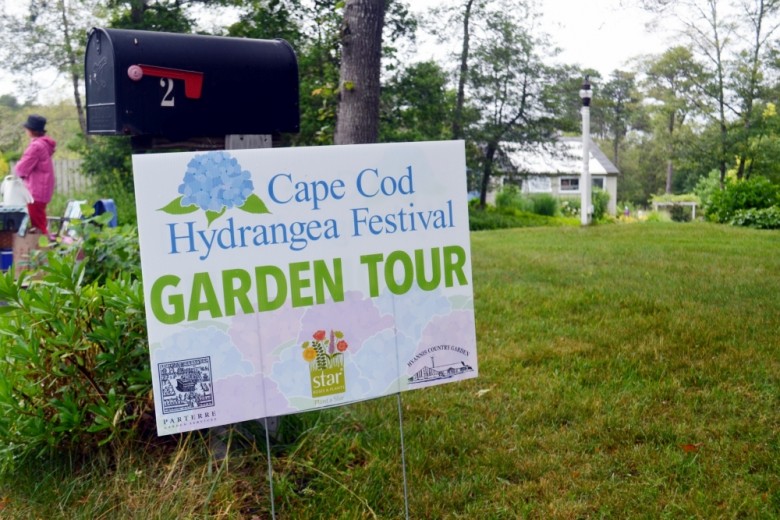 Garden Tours are just one of the many offerings during Cape Cod Hydrangea Fest. 