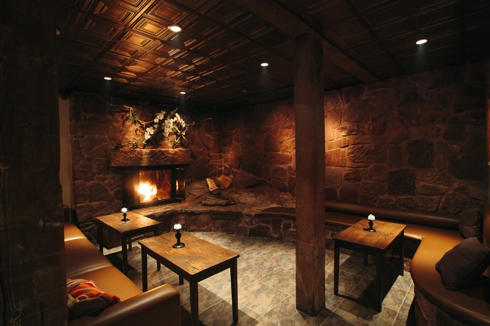 Best New England Restaurants with Fireplaces