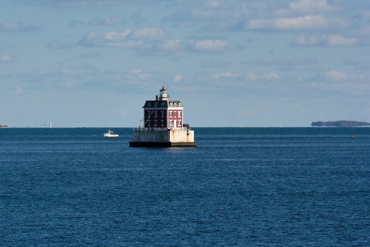 10 Must-See Lighthouses in New England
