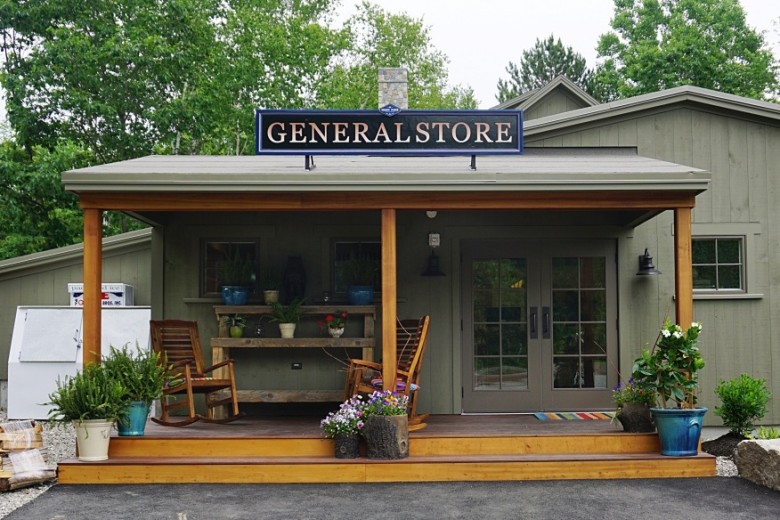 The on-site general store carries everything from bug spray and s'mores supplies to fresh coffee and ice cream novelties.