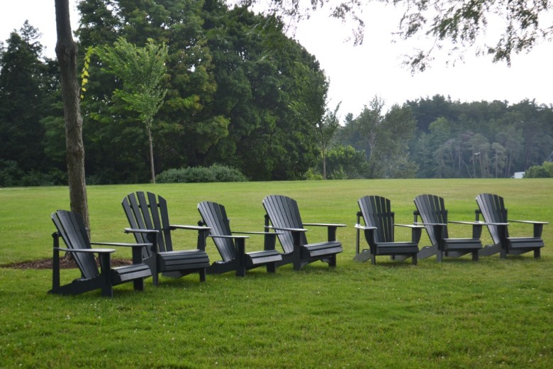 The lawn at the Inn provides a comfortable spot to relax and enjoy the views of Lake Champlain. 