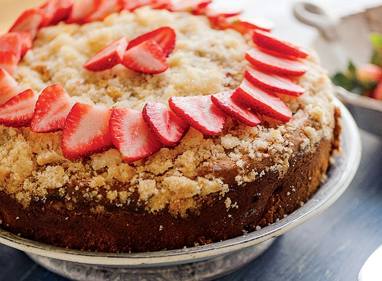 strawberry-rhubarb-coffee-cake